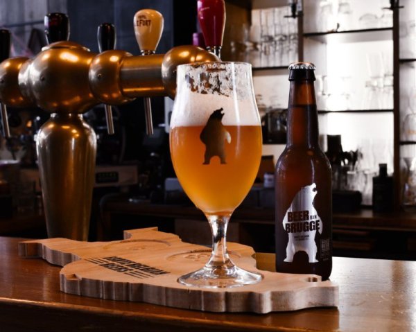 画像2: ブルージュ・オリジナル６　Brugge Original 6　 　（ブロンド）330ml (2)